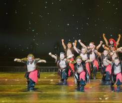 太阳部落歌舞团参加云南省第六届‘彩云奖’文化展演活动